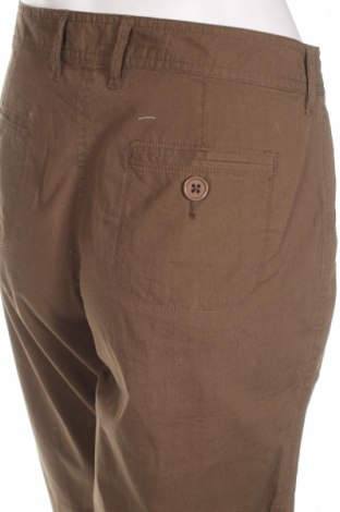 Дамски къс панталон Rockmans, Размер L, Цвят Кафяв, Цена 17,85 лв.