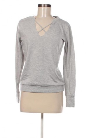 Damen Shirt Almost Famous, Größe S, Farbe Grau, Preis € 5,99