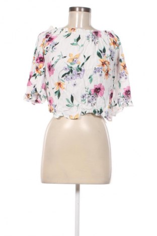 Γυναικεία μπλούζα Bershka, Μέγεθος S, Χρώμα Πολύχρωμο, Τιμή 3,53 €