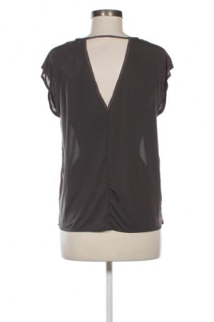 Damen Shirt Carla F., Größe S, Farbe Grau, Preis € 18,47