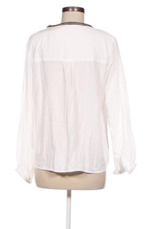 Damen Shirt Cream, Größe M, Farbe Weiß, Preis 15,99 €