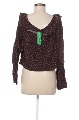 Damen Shirt NA-KD, Größe M, Farbe Mehrfarbig, Preis 5,99 €