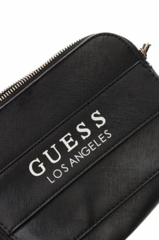 Γυναικεία τσάντα Guess, Χρώμα Μαύρο, Τιμή 68,79 €