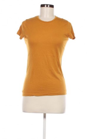 Γυναικείο t-shirt Pull&Bear, Μέγεθος S, Χρώμα Κίτρινο, Τιμή 8,00 €