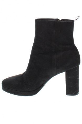 Botine de damă, Mărime 39, Culoare Negru, Preț 70,12 Lei