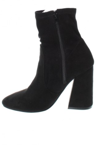 Botine de damă ASOS, Mărime 38, Culoare Negru, Preț 72,86 Lei