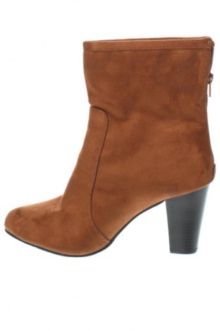 Botine de damă Body Flirt, Mărime 41, Culoare Maro, Preț 78,99 Lei