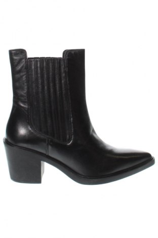 Botine de damă Edited, Mărime 40, Culoare Negru, Preț 282,99 Lei