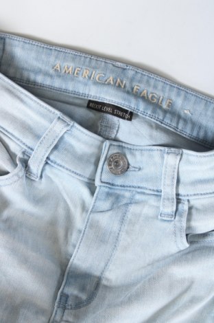 Дамски дънки American Eagle, Размер S, Цвят Син, Цена 9,99 лв.