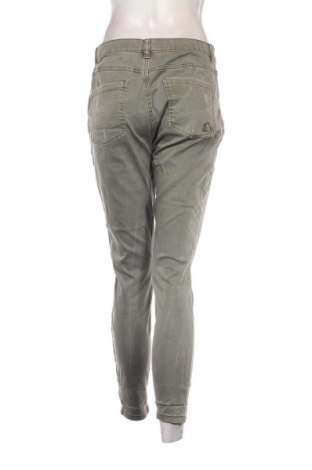 Damen Jeans Beloved, Größe M, Farbe Beige, Preis 2,49 €