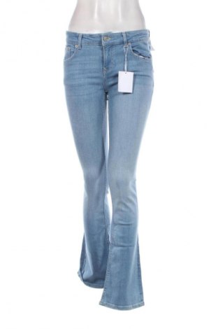 Damskie jeansy Bershka, Rozmiar S, Kolor Niebieski, Cena 74,99 zł