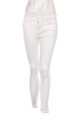 Damen Jeans Calliope, Größe S, Farbe Weiß, Preis 2,99 €