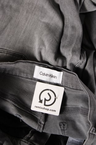 Damskie jeansy Calvin Klein, Rozmiar M, Kolor Szary, Cena 87,99 zł