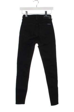 Blugi de femei Calvin Klein Jeans, Mărime XS, Culoare Negru, Preț 179,99 Lei