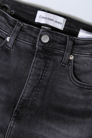 Γυναικείο Τζίν Calvin Klein Jeans, Μέγεθος M, Χρώμα Γκρί, Τιμή 84,49 €