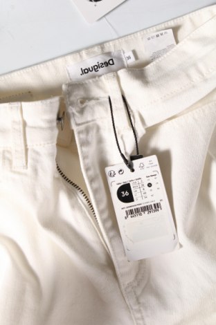 Damskie jeansy Desigual, Rozmiar S, Kolor Biały, Cena 381,43 zł