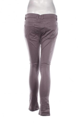 Damskie jeansy Esprit, Rozmiar M, Kolor Fioletowy, Cena 22,99 zł