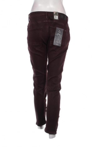 Damskie jeansy G-Star Raw, Rozmiar M, Kolor Czerwony, Cena 91,99 zł