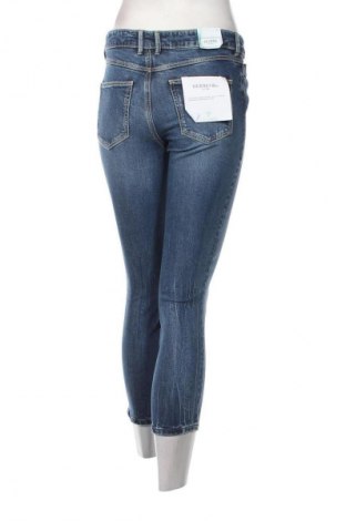 Damen Jeans Guess, Größe S, Farbe Blau, Preis 25,99 €