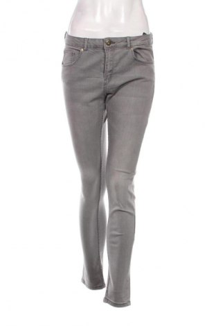 Damen Jeans H&M, Größe L, Farbe Grau, Preis 8,95 €