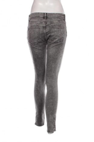 Damskie jeansy H&M, Rozmiar S, Kolor Szary, Cena 31,99 zł