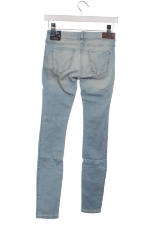 Blugi de femei Hollister, Mărime XS, Culoare Albastru, Preț 100,99 Lei