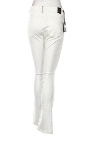 Damen Jeans Kaporal, Größe M, Farbe Weiß, Preis 16,99 €