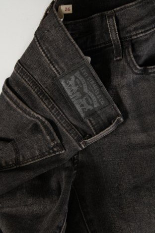 Дамски дънки Levi's, Размер S, Цвят Сив, Цена 44,99 лв.