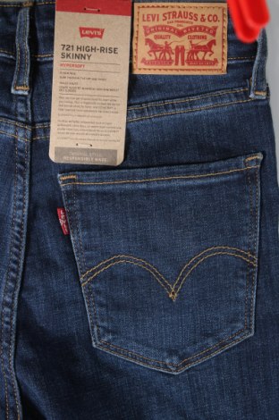 Дамски дънки Levi's, Размер XS, Цвят Син, Цена 29,49 лв.