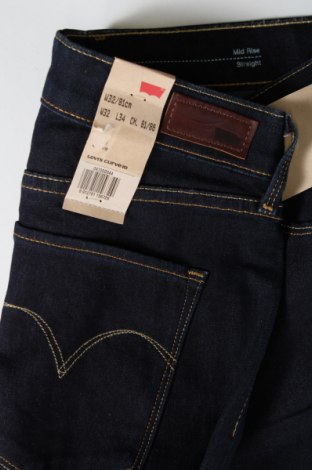 Dámske džínsy  Levi's, Veľkosť XL, Farba Modrá, Cena  97,53 €