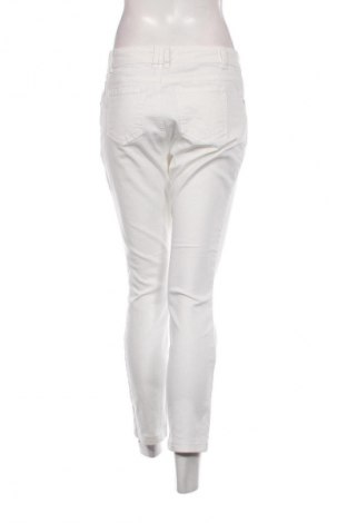 Damen Jeans Oui, Größe M, Farbe Weiß, Preis 26,99 €