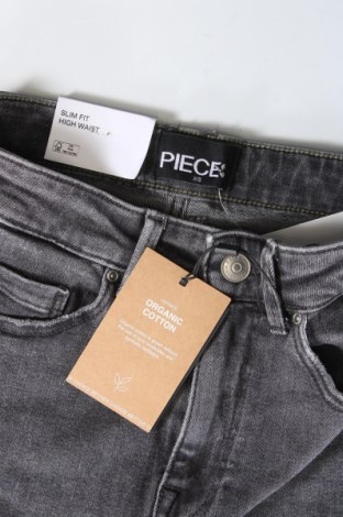 Damen Jeans Pieces, Größe XS, Farbe Grau, Preis 15,49 €