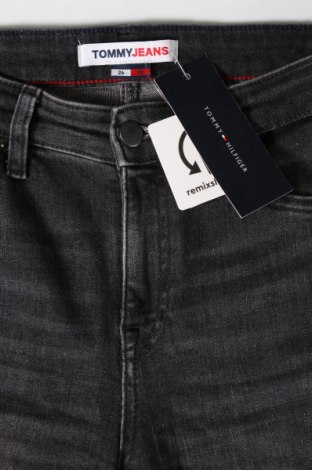 Γυναικείο Τζίν Tommy Jeans, Μέγεθος S, Χρώμα Γκρί, Τιμή 39,99 €