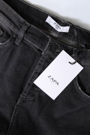 Damen Jeans ZAPA, Größe M, Farbe Schwarz, Preis 12,99 €