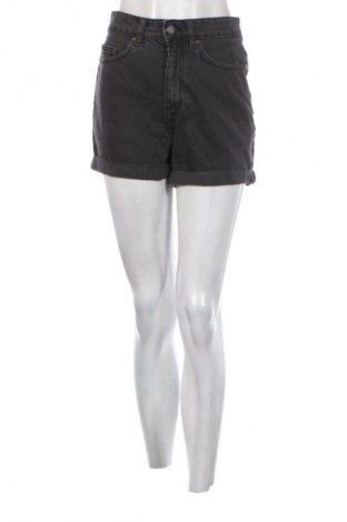 Pantaloni scurți de femei Roxy, Mărime S, Culoare Negru, Preț 70,92 Lei