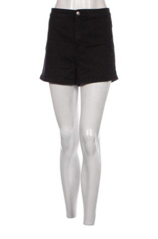 Γυναικείο κοντό παντελόνι Sinsay, Μέγεθος L, Χρώμα Μαύρο, Τιμή 6,00 €
