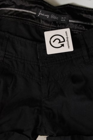 Damen Shorts Stradivarius, Größe M, Farbe Schwarz, Preis € 4,99