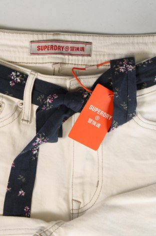 Dámské kraťasy  Superdry, Velikost XS, Barva Bílá, Cena  317,00 Kč