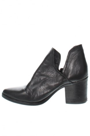 Damenschuhe Steve Madden, Größe 37, Farbe Schwarz, Preis € 18,99