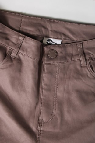 Damenhose, Größe M, Farbe Lila, Preis 5,99 €