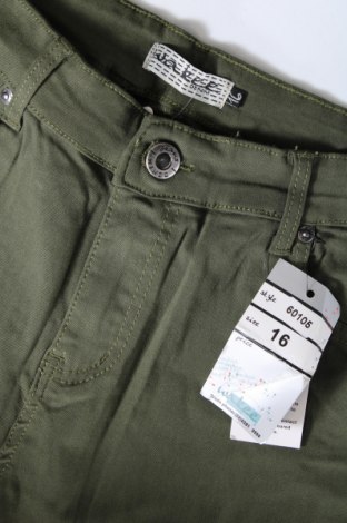 Damenhose, Größe M, Farbe Grün, Preis € 5,99