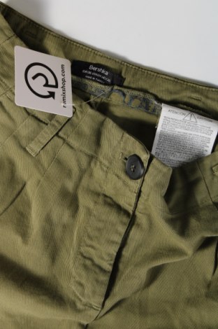 Damenhose Bershka, Größe S, Farbe Grün, Preis € 6,99