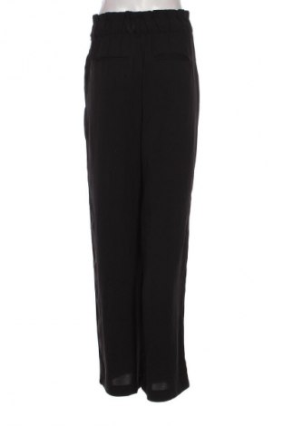 Pantaloni de femei Bershka, Mărime M, Culoare Negru, Preț 44,99 Lei