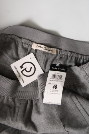 Damenhose Betty Barclay, Größe M, Farbe Grau, Preis 12,49 €