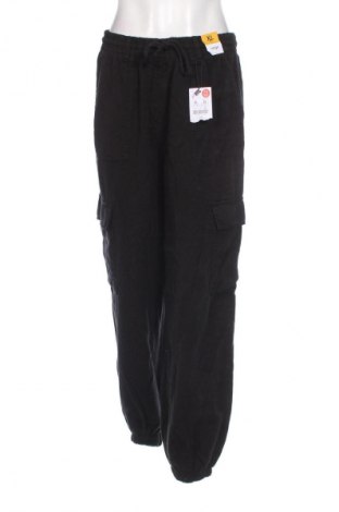 Pantaloni de femei Lefties, Mărime XL, Culoare Negru, Preț 57,99 Lei