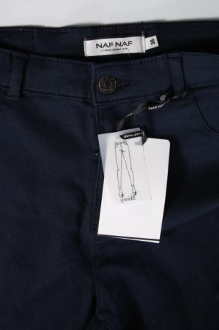 Pantaloni de femei Naf Naf, Mărime S, Culoare Albastru, Preț 91,99 Lei