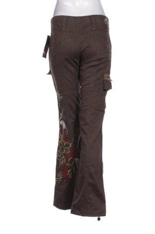 Damenhose Pretty Girl, Größe M, Farbe Braun, Preis 33,79 €