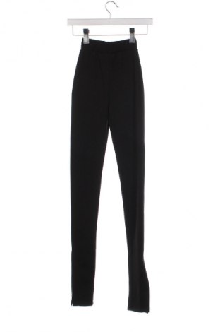 Pantaloni de femei Pull&Bear, Mărime XXS, Culoare Negru, Preț 52,99 Lei