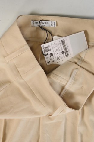 Damenhose Stradivarius, Größe S, Farbe Beige, Preis 10,99 €