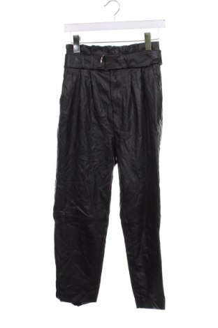 Pantaloni de femei Stradivarius, Mărime XS, Culoare Negru, Preț 26,99 Lei